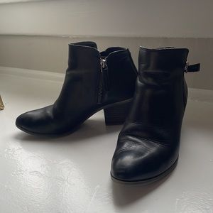 Black leather Frye Booties